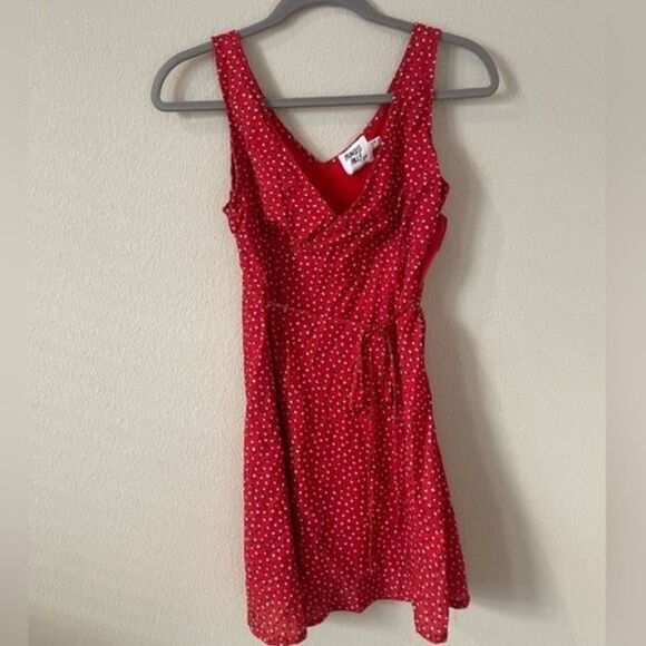 Princess Polly red v neck Nellie dress - Picture 3 of 4